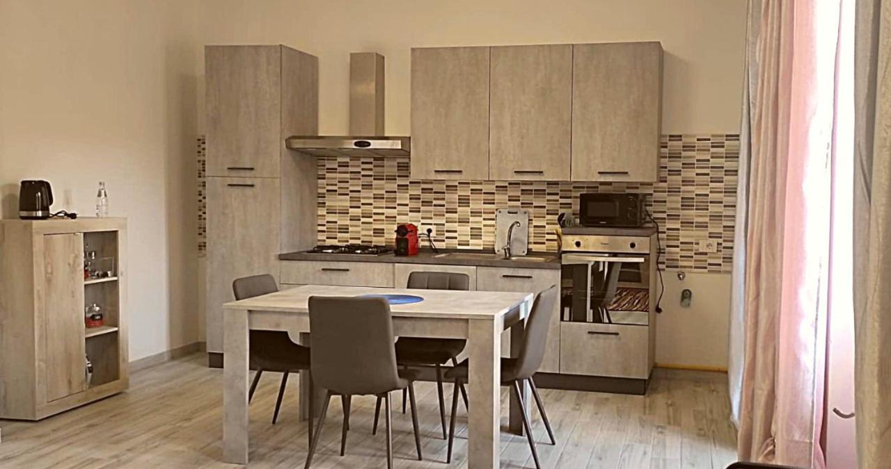 La Casa Di Francesco Hotel Putifigari ภายนอก รูปภาพ