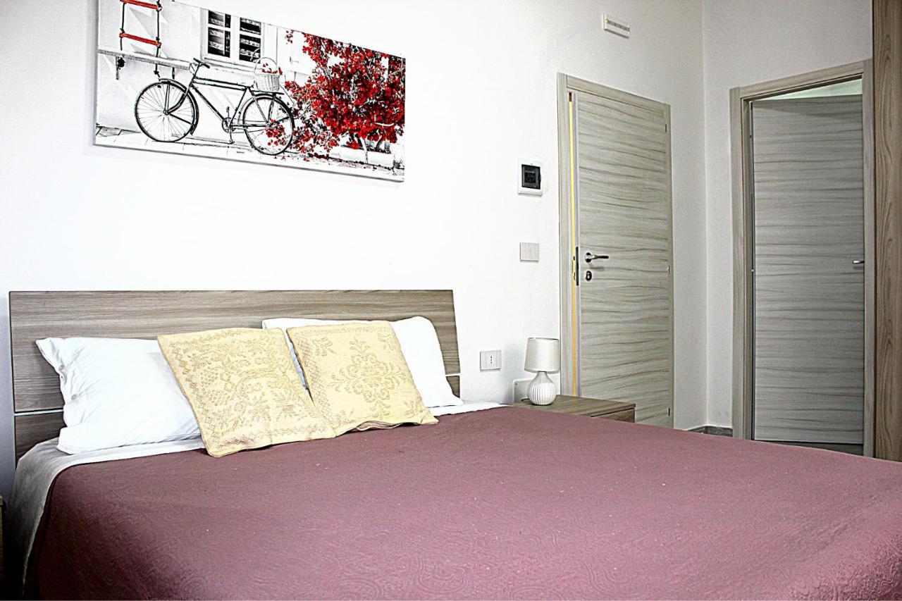 La Casa Di Francesco Hotel Putifigari ภายนอก รูปภาพ